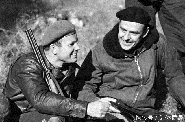 加加林 航天英雄被烧成焦炭,国葬万人送行,为啥明知必死还要去!