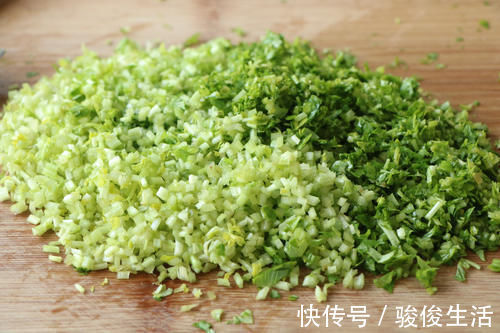 馅儿|比白菜还好吃，比韭菜营养，喜欢一定要试试，越吃越香