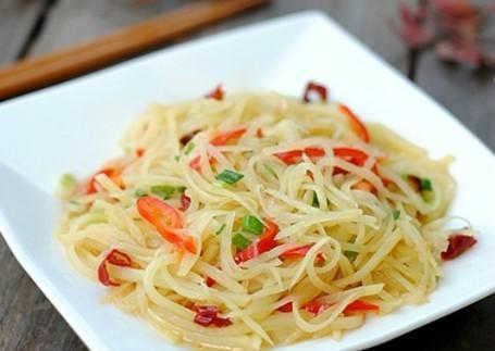 16个小炒菜，有荤有素，一天吃一个叫你吃三年都不腻，赶紧收了