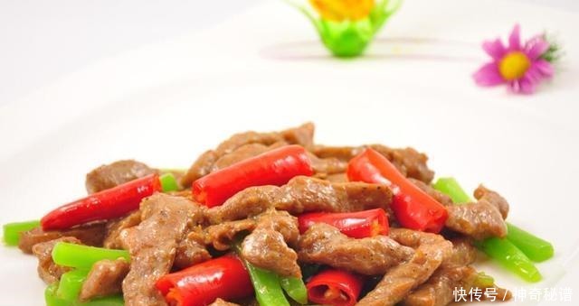 八道硬菜, 上得了桌面, 下得了米饭