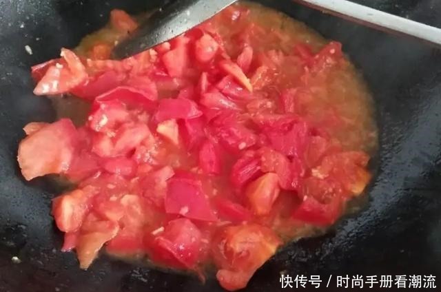 酸辣鲜香的胡辣汤，低脂、美味、健康，不吃辣的人也能喝