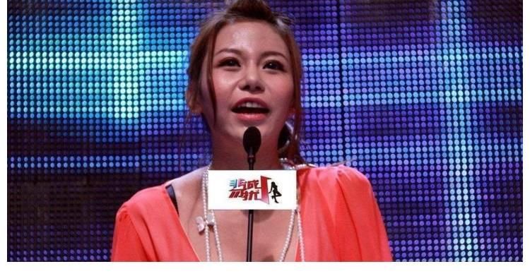 “宁在宝马车里哭,也不在自行车上笑”的宝马女,现在怎么样了?