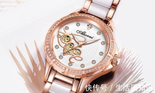 吹风机 手表有水雾会自然干吗 手表经常有水雾怎么解决