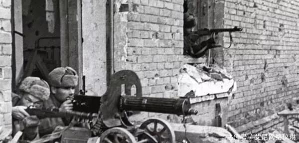年代|斯大林格勒战役有多惨烈？身处平年代的我们永远想象不到