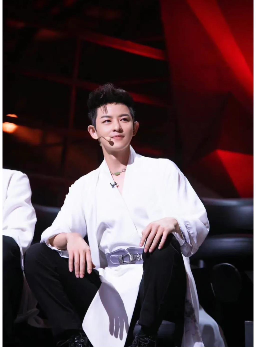 歐陽(yáng)靖|《披荊斬棘》不感恩的他，如果能早些走，或許還能留點(diǎn)路人緣