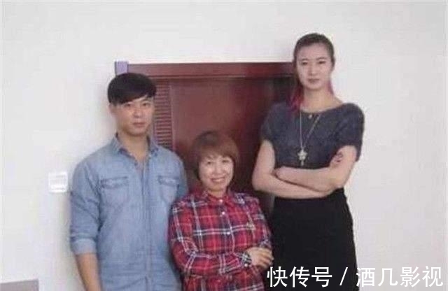 梁云天|中国女篮梁天云:身高1米97,因情伤退役,嫁农村小伙被宠成宝