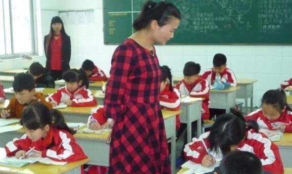 考场|小学生考场崩溃大哭,只因姓名有103画,监考老师看后无从下手