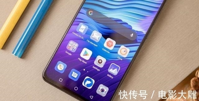 手机|官方直降600元，12GB+256GB+144赫兹，55W快充旗舰顶配版售价亲民