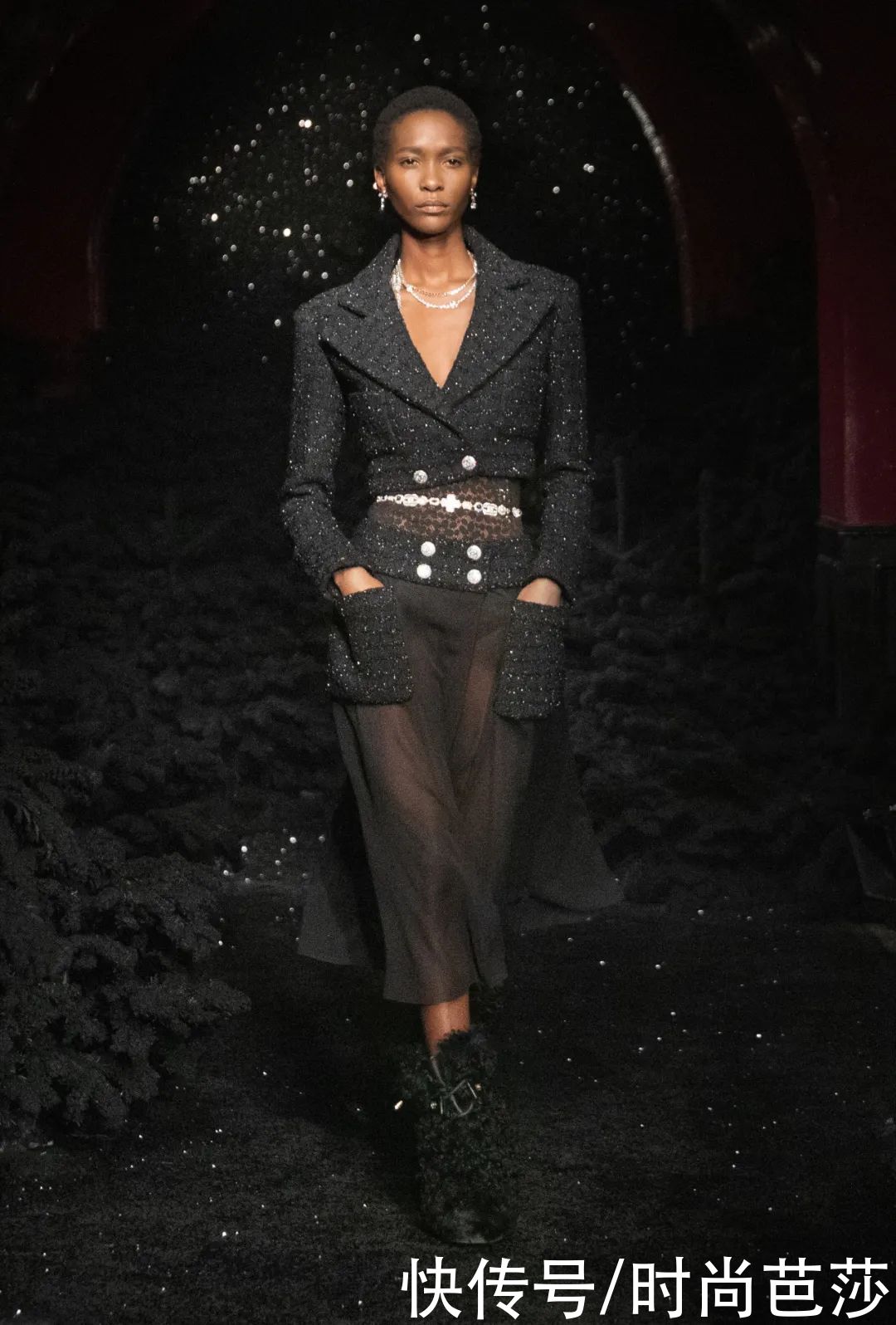 CHANEL的感性世界里，藏有柔情万千