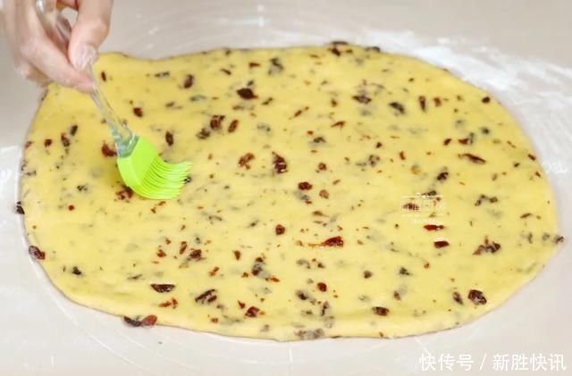 美容|一碗面粉，几个鸡蛋，蒸一蒸就出锅，美容抗衰老，比蛋糕还美味
