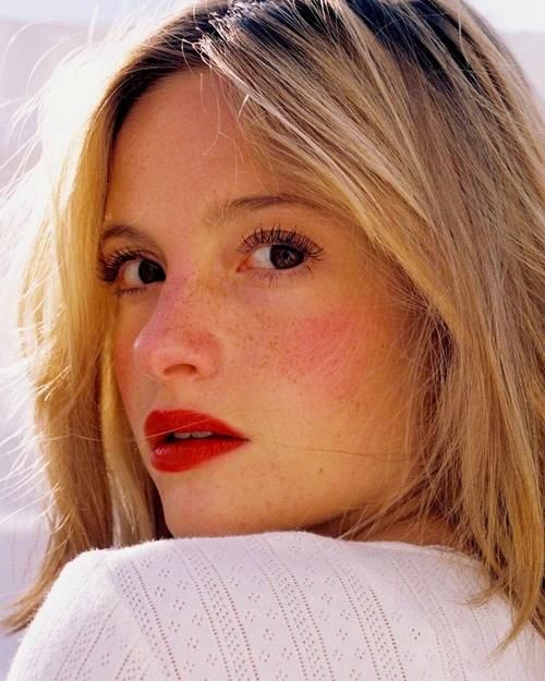 抗老产品真不是越多越好，牢记这几点：护肤越精简，越有效