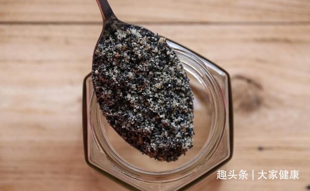 炒制|88岁奶奶头发乌黑，精神饱满，公开她的自用方！学会大家都健康！