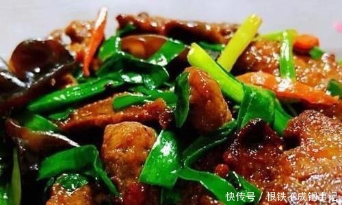 韭菜炒猪肝|猪身上这东西吃了对眼睛好,一头猪只有1个,常用电脑的人要多吃