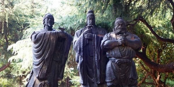 游走|东汉末年，像刘备这样到处游走的集团，他的军费从何而来