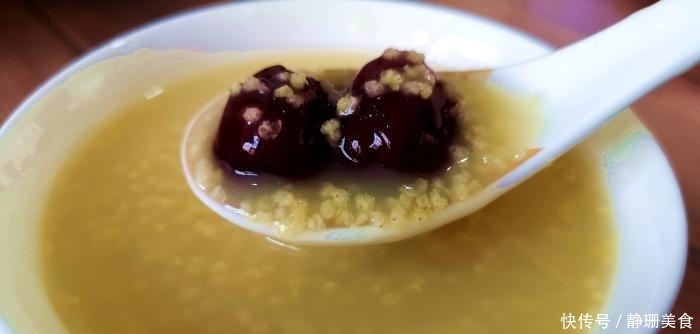 水下锅煮|熬小米粥时,有人加碱,有人加油,都不对,教你正确做法,太香了