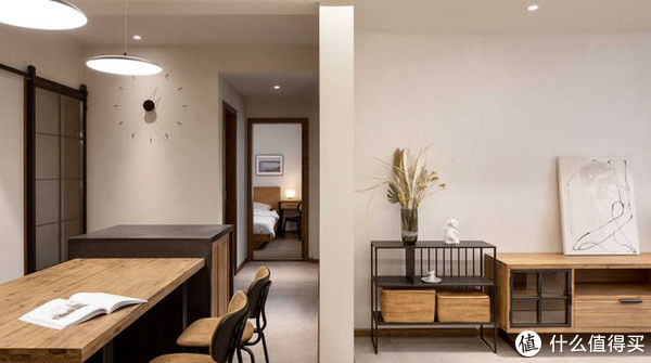 夫妻|广州夫妻的新家火了,全屋侘寂风,融合简约美,简单却有高级感