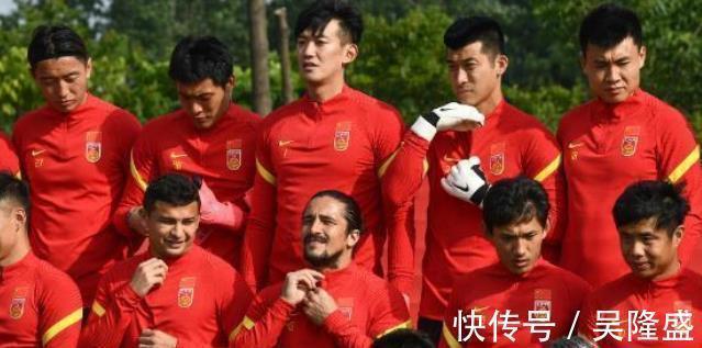 中国球迷|国足指挥官位置或迎来新归化,18岁在欧洲联赛踢主力,已独造三球
