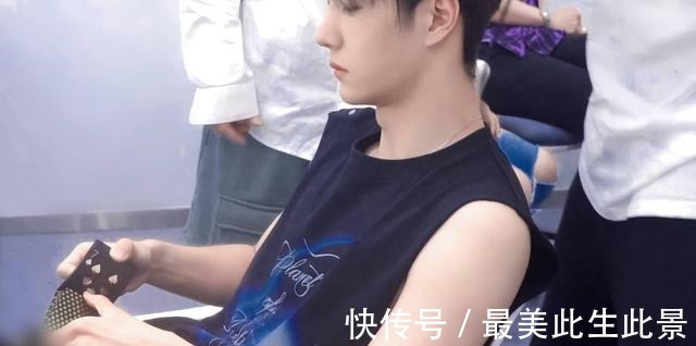 王一博|“天天兄弟”錄制外景,王一博又暴露人品,粉絲又添新發現