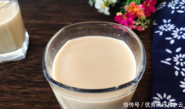 学会|自从学会牛奶这种做法,孩子三天两头点名要,每次喝2大杯不过瘾
