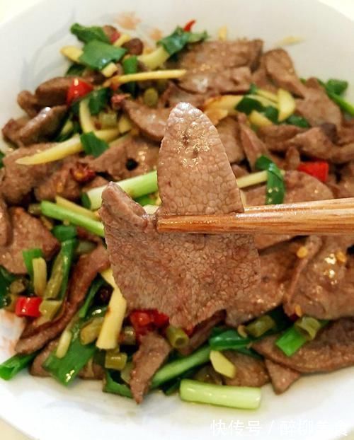 炒猪肝时,不要直接下锅炒!大厨教你一招,猪肝嫩滑爽口无腥味
