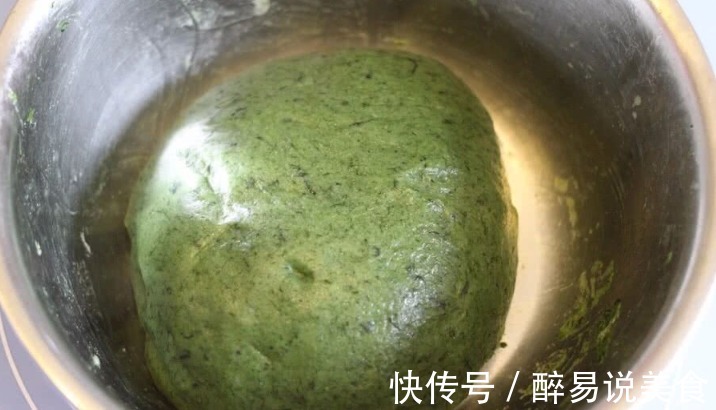 松花|女人到了中年,这菜建议多吃,蒸一蒸清香解馋,助眠安神,气色好