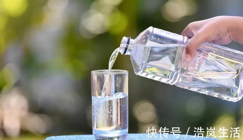 多喝水|开水是一种免费“长寿药”,但2个时间点尽量少喝,早知早受益!