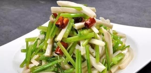 推荐媳妇最拿手的12道家常美食，一家人吃得很温馨，回味无穷