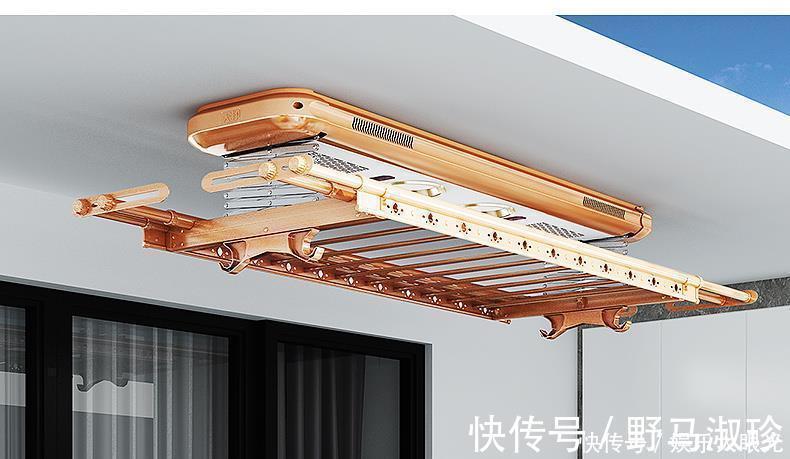 晾衣杆|建议大家阳台不装晾衣杆了,换上这“高级货”,档次高还不贵