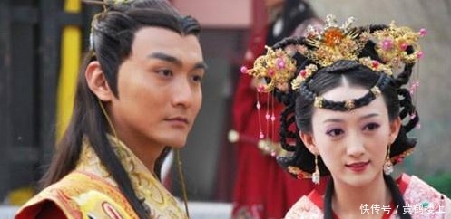 群盗墓贼|盗墓贼发现一公主墓,挖了一个月才挖开,看眼墓中赶紧逃