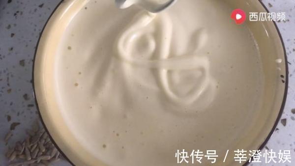 是真的吗|纸杯蛋糕|只需3种食材,不怕打发失败!加点蔓越莓干简直太好吃