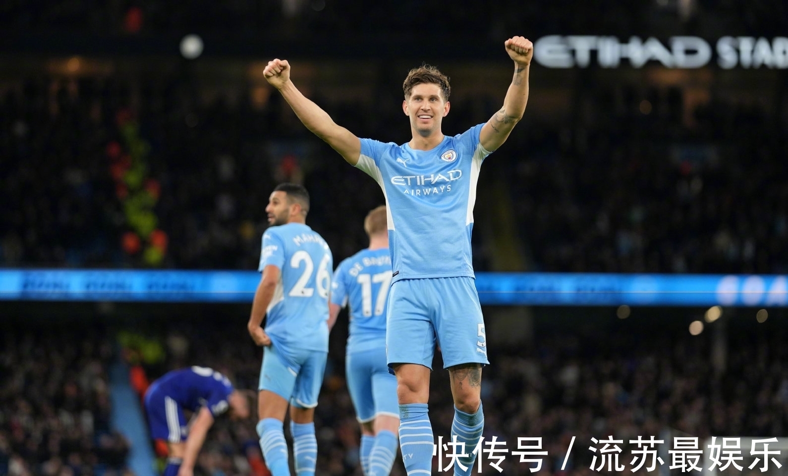 斯通斯|7-0！曼城7连胜领跑，终结19年尴尬纪录，德布劳内独中两元