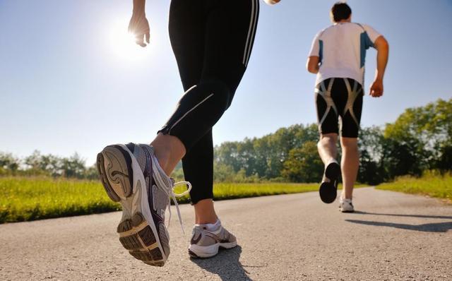 跑步|高血脂通过跑步能降下来吗要跑多久才可以本文讲出实情