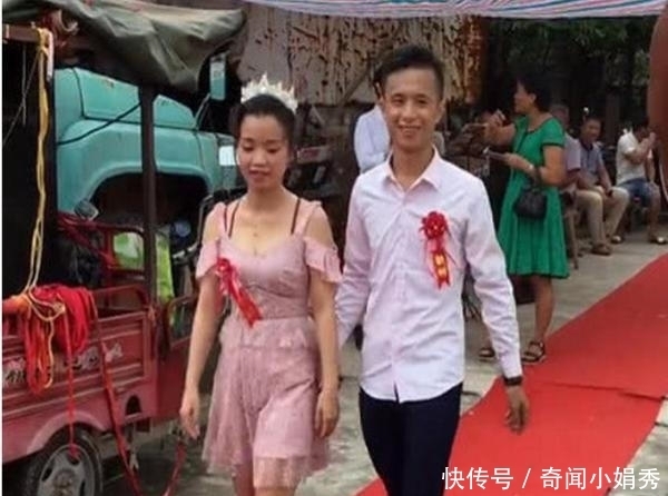 物质女孩|“最穷婚礼”走红,新郎婚礼现场抹眼泪,堪称最美新娘