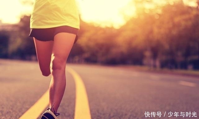 高尿酸患者|尿酸高的人,身体若有这4大“迹象”,可能是肾脏要走下坡路了!