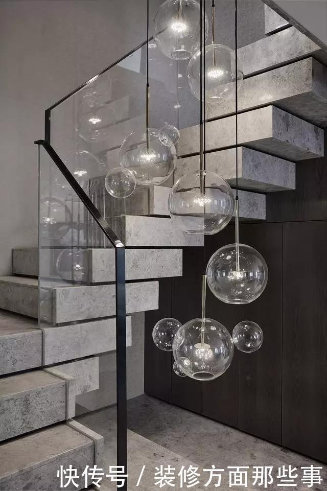 灰+米|260平现代简约别墅，高级灰+米白色，兼顾优雅和舒适