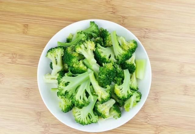 寄生虫|这5种常见蔬菜,营养少且不利于健康,建议尽量少吃