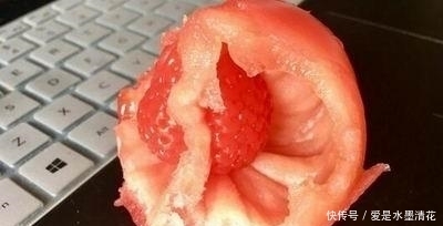 草莓|男子在超市买回西红柿,在西红柿里吃出“草莓”,男子吃乐了