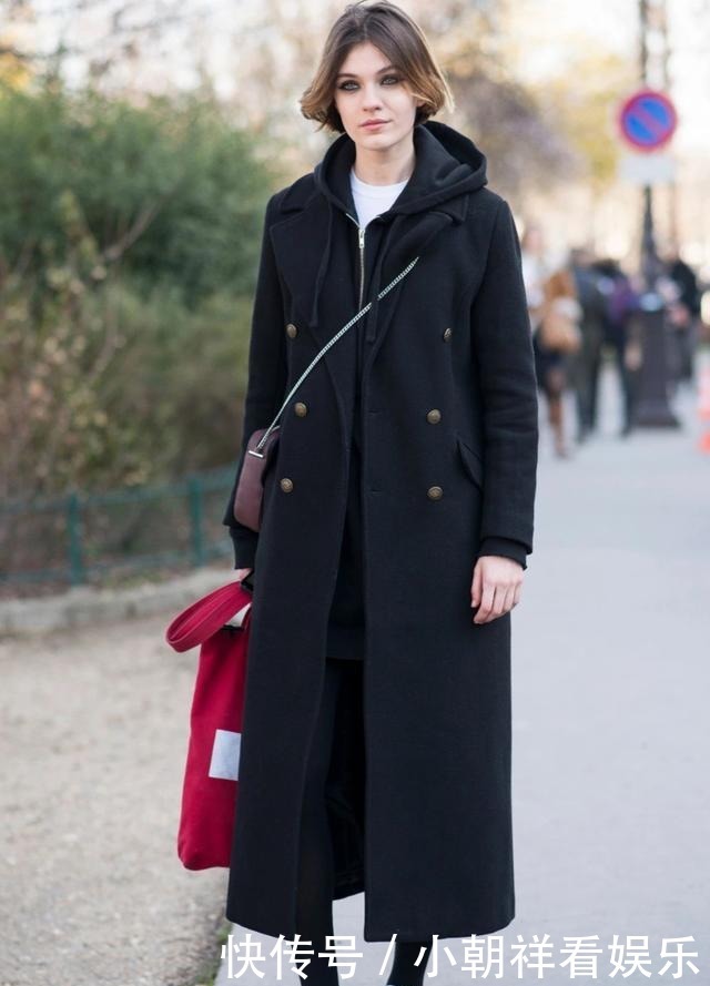 大衣|大衣+卫衣=个性时髦,今冬就这么穿了!虽然混搭,但很时尚