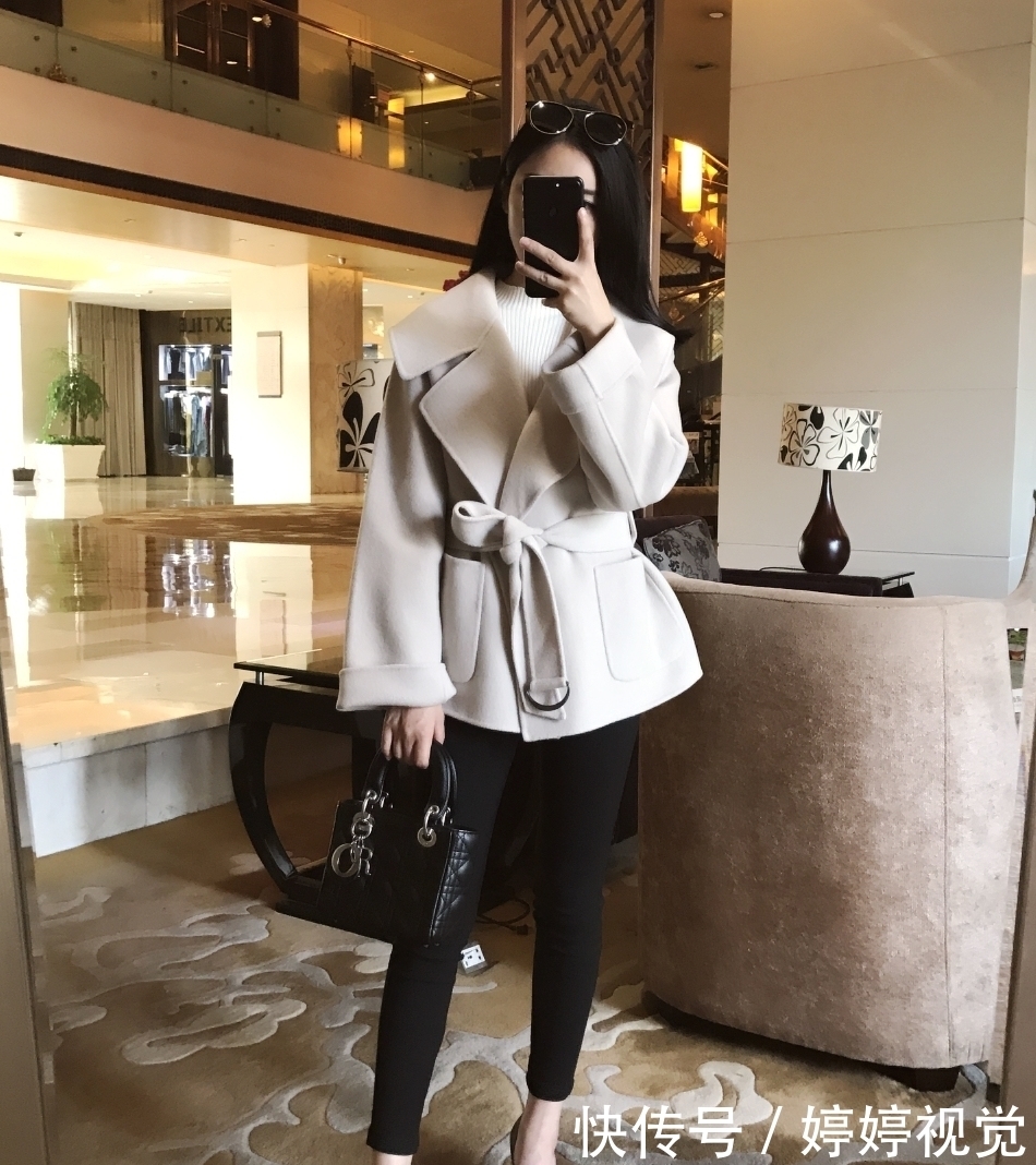时尚资讯|时髦又显瘦的羊绒大衣,今年流行这样穿,好看又洋气!