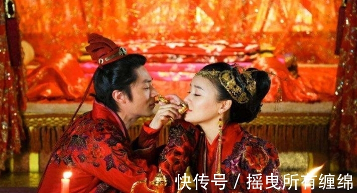 纪晓岚&洞房花烛之夜,新郎出一上联:十八年前未谋面,新娘的下联很经典