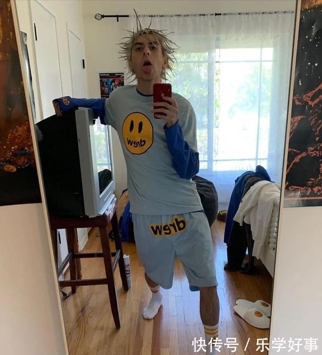 滑板 撩LV总监,穿10W天价球鞋,他是我见过最“烧钱”的板仔!