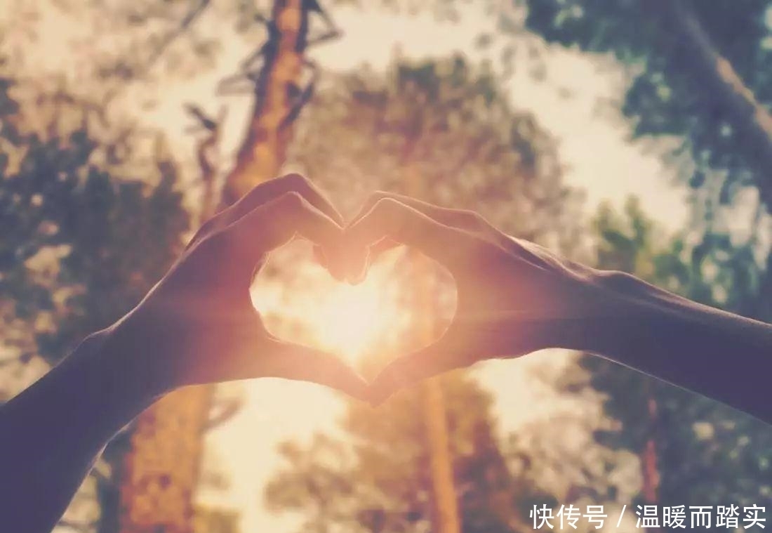 失手|不被信任的孩子都怎样?亲妈疑心女儿偷28块钱,失手将其打死