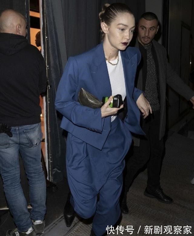 gigi 超模Gigi堪称时尚教科书,颜好身材棒还会穿,看她玩转穿搭!