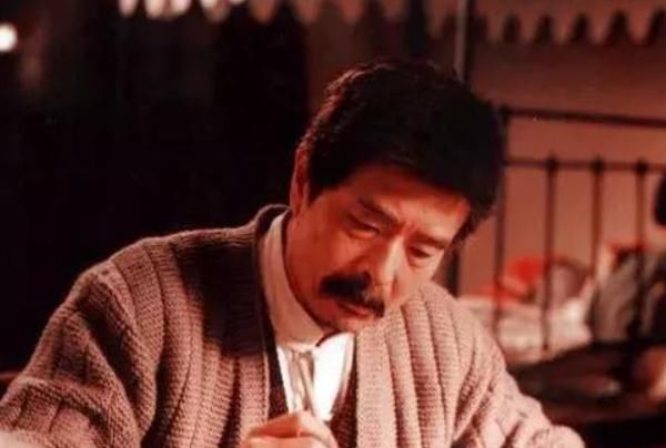  念出|书生遭行刑前随口念出4句诗，监斩官上奏后，皇帝：你也陪他去吧