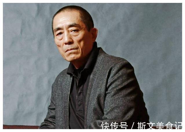 常有@张艺谋大学期间手写体试卷曝光,没曾想其硬笔书法也如此惊艳耐看