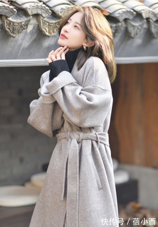 搭配|不管年纪如何,新年都得备上这些时髦的长款大衣,让你气场倍增!