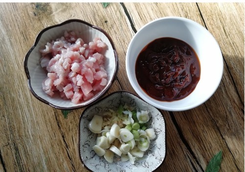 不碎|做豆腐时,别急着放油下锅烧,这一步不能少,豆腐不碎,味道香