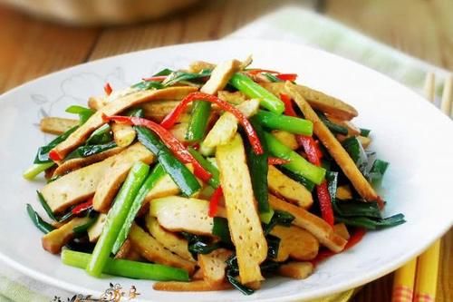  下饭|冬天，吃大鱼大肉不如它，上锅炒一炒，补钙长个头，好吃又下饭