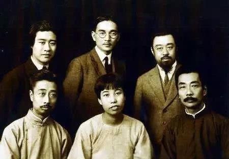  周作人|鲁迅和周作人的情感纠葛，为何闹得沸沸扬扬？说明了中国家庭通病