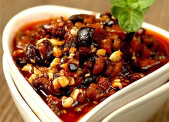 排骨汤|精选美食:宫保鸡丁,川味凉面,海带排骨汤,酱炒香菇的做法